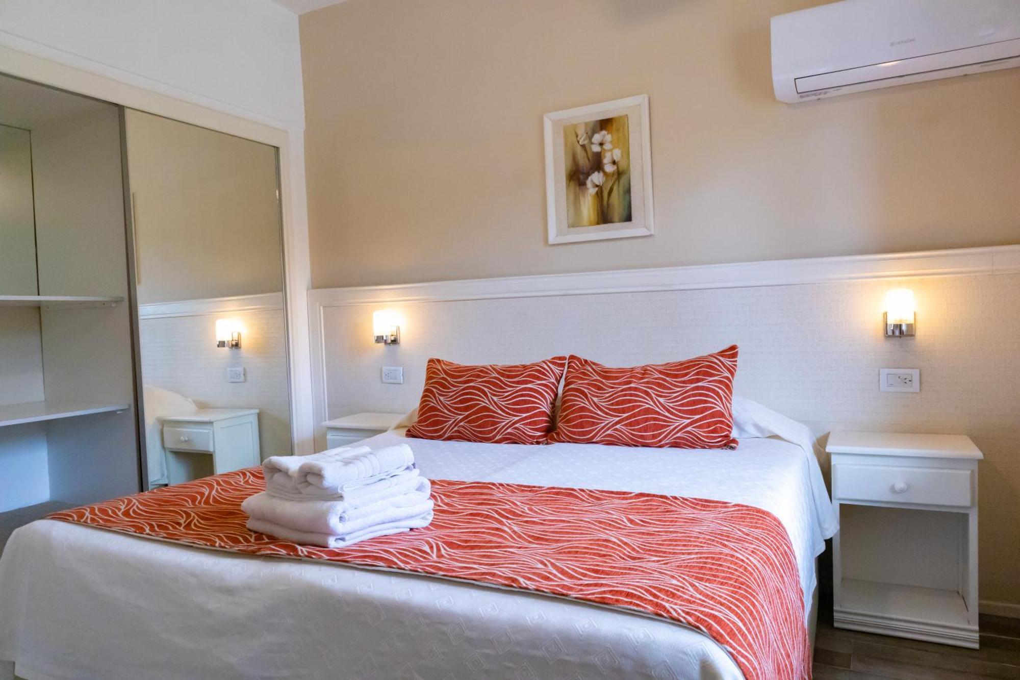 Hotel Edelweiss บียา เฮเนรัล เบลกราโน ภายนอก รูปภาพ