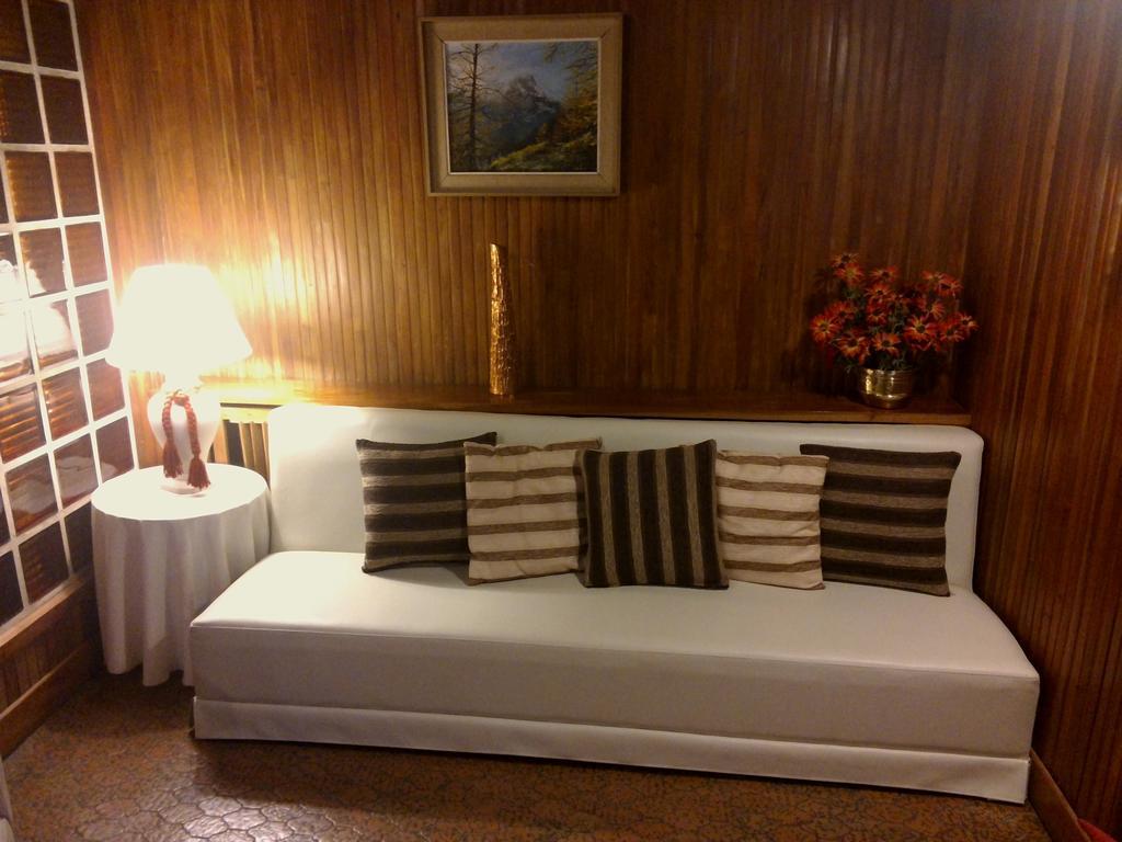Hotel Edelweiss บียา เฮเนรัล เบลกราโน ภายนอก รูปภาพ